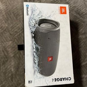 JBL Bluetooth speaker charge 4